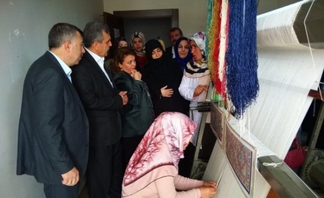 Beyazgül: "Gelecek en çok siz kadınlarımızı ilgilendiriyor"