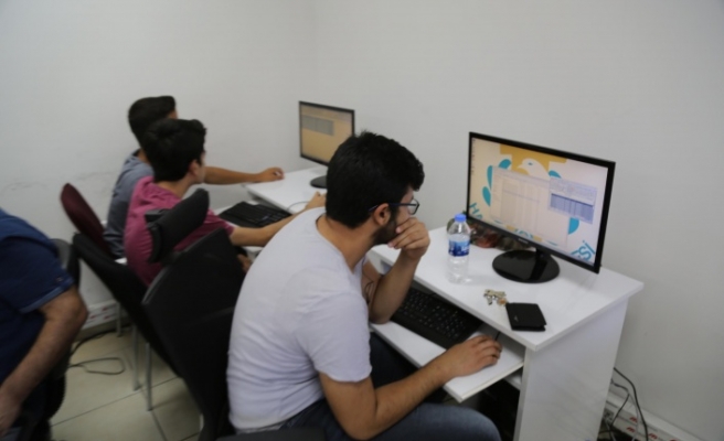 Haliliye Belediyesi'nin Bilgisayar Kurslarına Gençlerden Yoğun İlgi Var