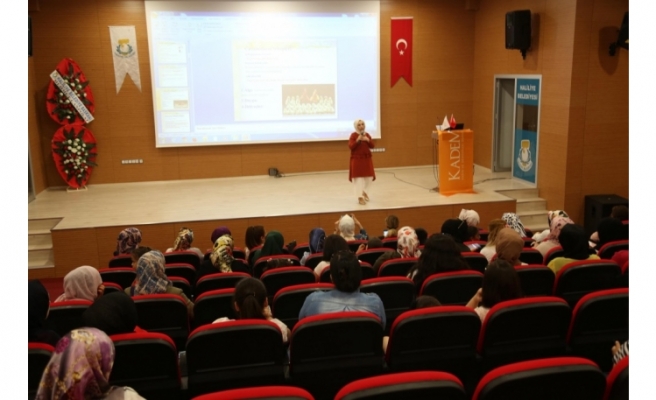 Haliliyeli kadınlara, ‘Aile İçi İletişim’ söyleşisi