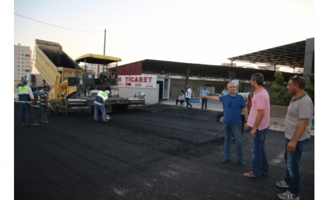 Büyükşehirde okul yolları asfaltlandı