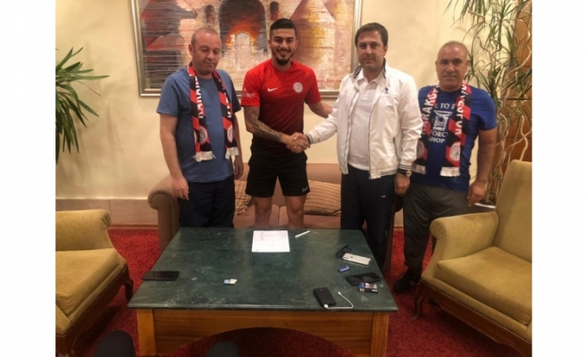 Karaköprü’de orta sahaya takviye