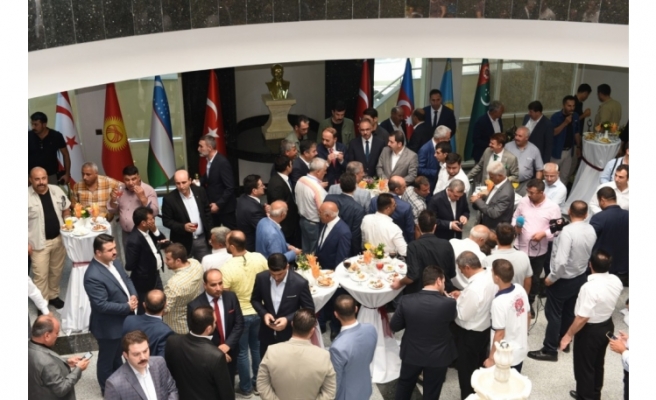 Valilikteki bayramlaşmaya yoğun ilgi