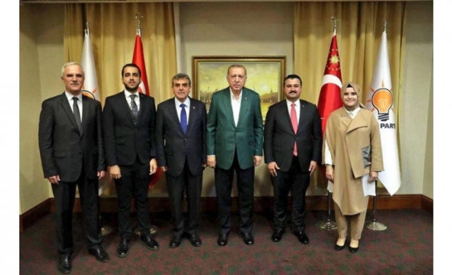 Yıldız: Ak sevda daima 18 yaşında