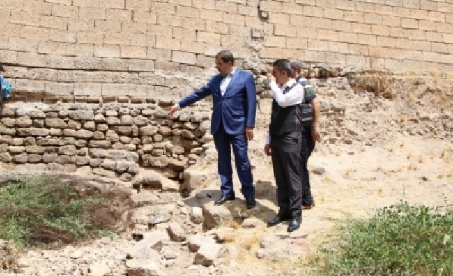 Canpolat mahalleler için talimat veriyor