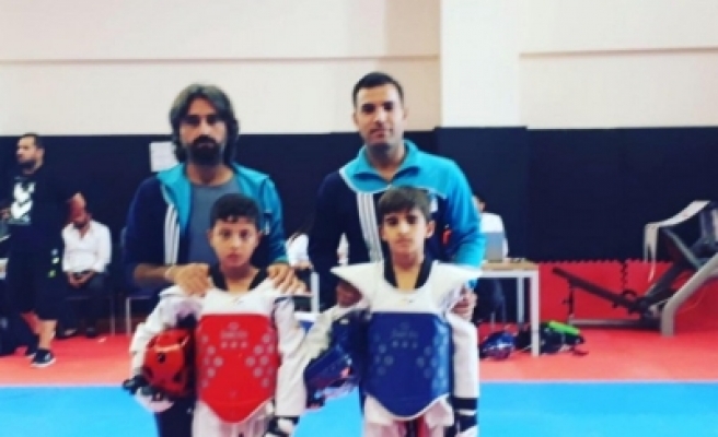 Eyyübiyeli sporcular göz doldurdu