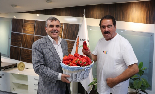 Tatlıses: İsot, çiğköfte ve lahmacun Şanlıurfa'ya aittir