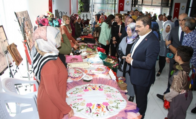 Haliliye’de el emeği, göz nuru sergi açıldı