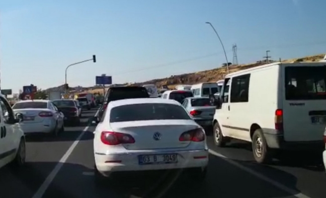 Urfalı sürücüler hem sabah hem akşam zor anlar yaşıyor