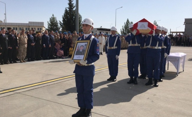 Şanlıurfa'da şehit olan asker son yolculuğuna uğurlanıyor