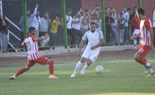 Siverek Belediyespor kendi evinde galip