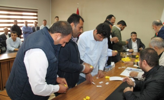 Şanlıurfa'da işçiler, kendi kurasını çekti