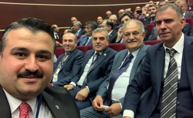 Eski il başkanları AK Parti Genel Merkezinde