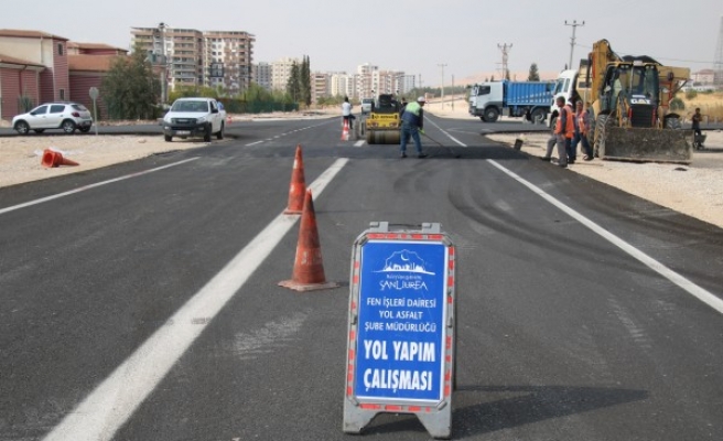 Şanlıurfa’da kavşak ve yol çalışmaları sürüyor