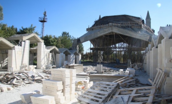 Eyyüp Nebi’de inşaat devam ediyor