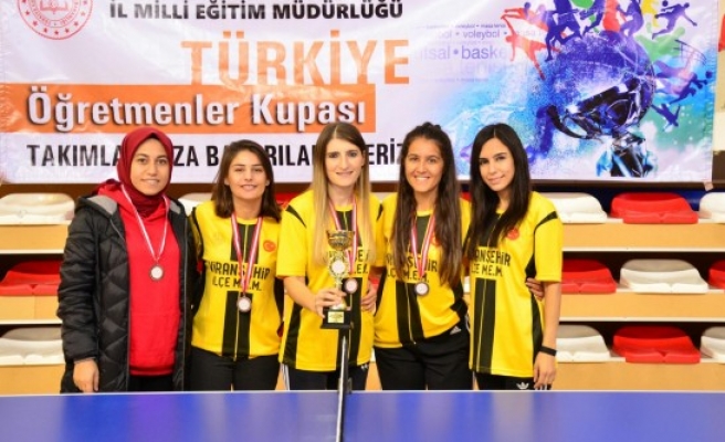 Öğretmenler Kupasında finalistler belli oldu