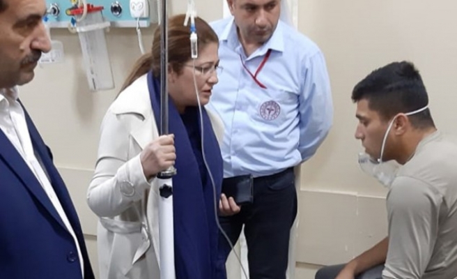 AK Parti MKYK Üyesi Polat, yaralıları ziyaret etti