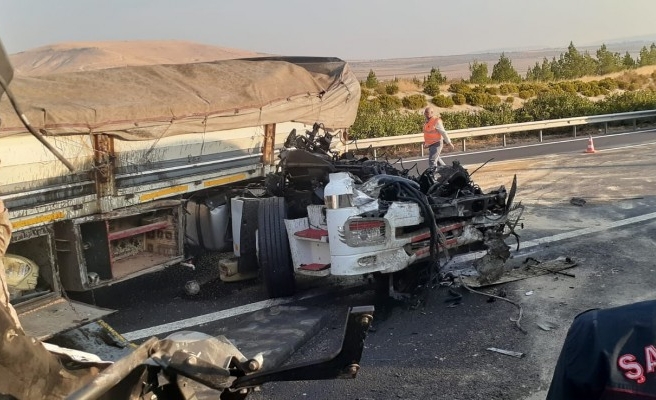 Şanlıurfa'da TIR kontrolden çıktı: 1 yaralı