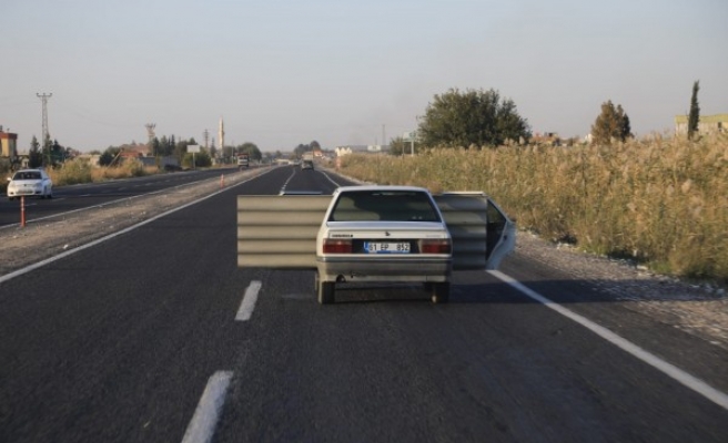Şanlıurfa'daki korkulu yolculuk görenleri hayrete düşürdü