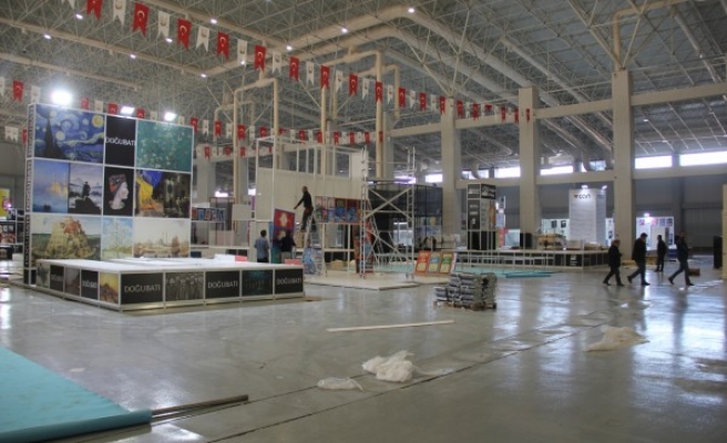 Güneydoğu'nun en büyük kitap fuarı Urfa'da açılıyor