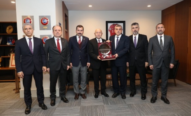 Beyazgül ve Özdemir bir araya geldi