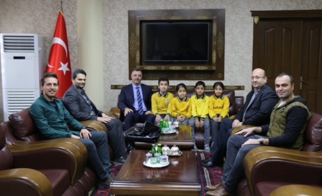 Urfa'daki yükümlüler 14 okulun bakımını yaptı