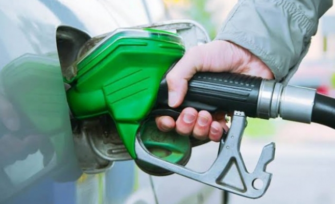 Benzine zam gelmesi bekleniyor