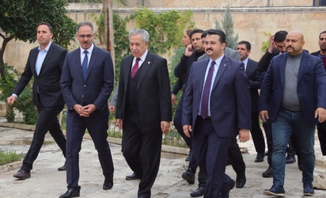 Arınç, Eyyübiye’de Kuş ile görüştü