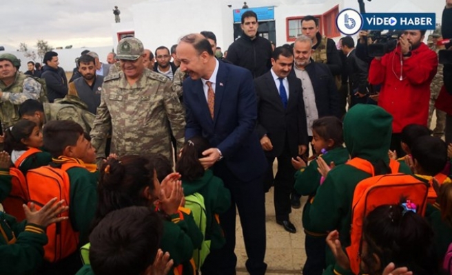 Vali Erin, Telabyad'da okul açılışına katıldı