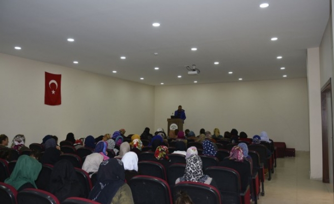 Urfalı kadınlara ‘kültür mantarı ve solucan gübresi’ semineri verildi