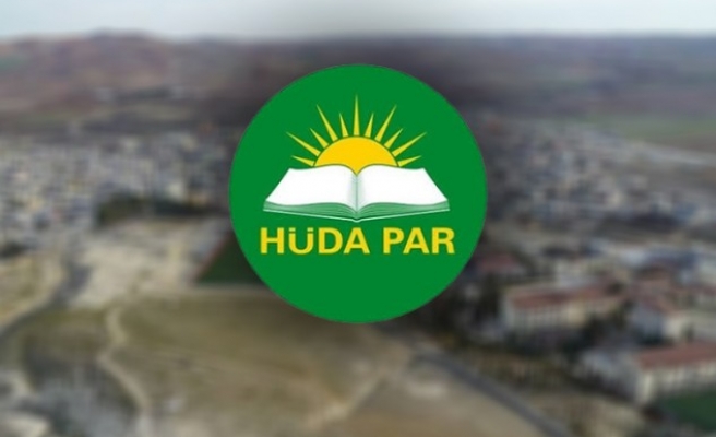 HÜDA PAR heyeti Bozova’da esnafla görüştü