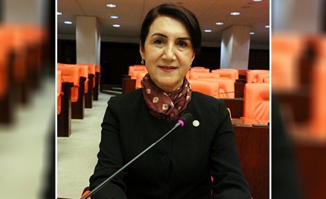 Açanal, Kadın Hakları Günü için mesaj paylaştı