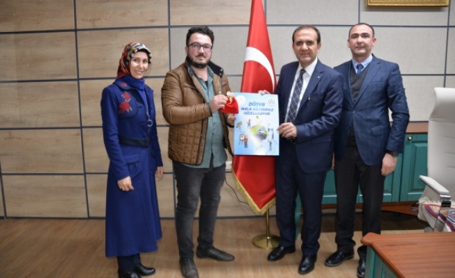 Şanlıurfalı öğrenci kazandığı altınları bağışladı