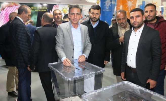 Akçakale'de AK Parti delege seçimi yapıldı