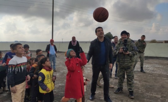 Resulayn ve Telabyad'da yüzler yürüyor