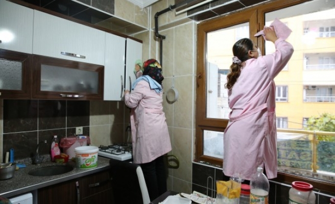 Haliliye’de ihtiyaç sahiplerine evde bakım hizmeti sürüyor