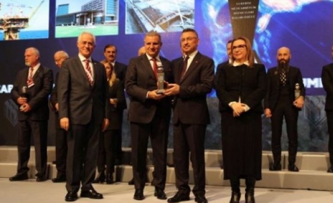 Urfa firmasına Cumhurbaşkanı Yardımcısından ödül