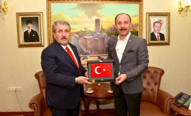 BBP Genel Başkanı Destici Şanlıurfa'ya geldi