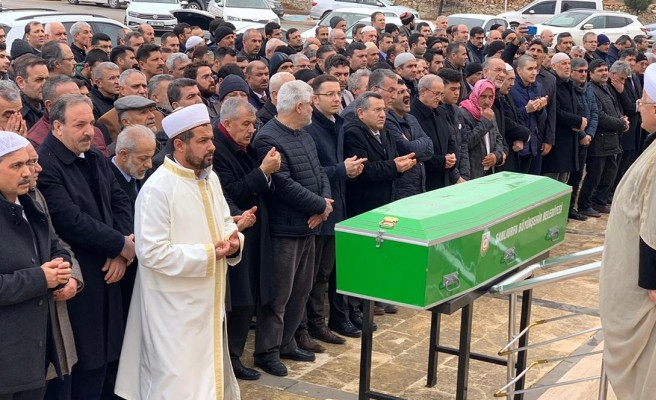 Öğretim üyesi son yolculuğuna uğurlandı