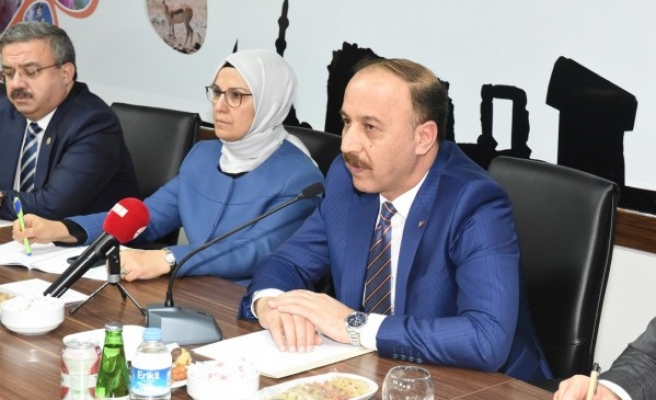 Vali Erin: 10 milyon verin, 2 bin istihdam garantisi vereyim