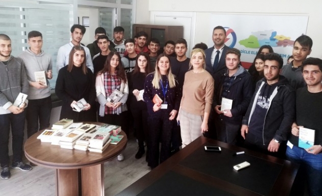Dicle Elektrik ‘kitap’ projesi başlattı