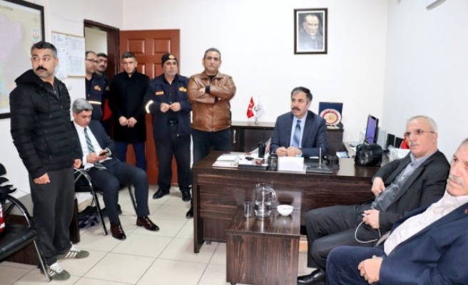 Büyükşehir Belediyesi, depremle birlikte harekete geçti