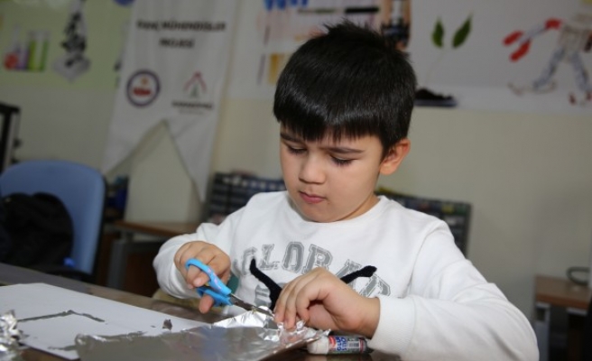 Urfa'da öğrenciler bilimle buluşuyor