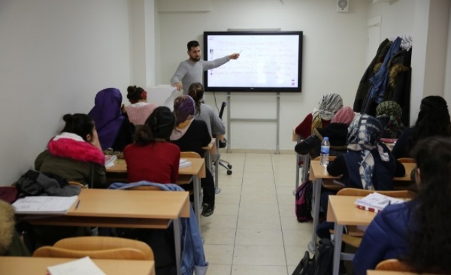 Haliliye’de öğrenciler, sınavlara ücretsiz kurslarla hazırlanıyor