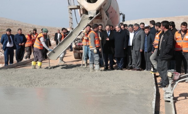 Şanlıurfa’da beton yollar için çalışmalar başladı