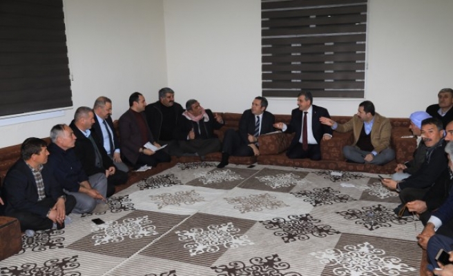 Beyazgül, Karaköprü’de muhtarları dinledi