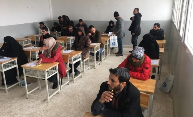 Telabyadlı öğrenciler Türkiye’de okumak için sınava girdi