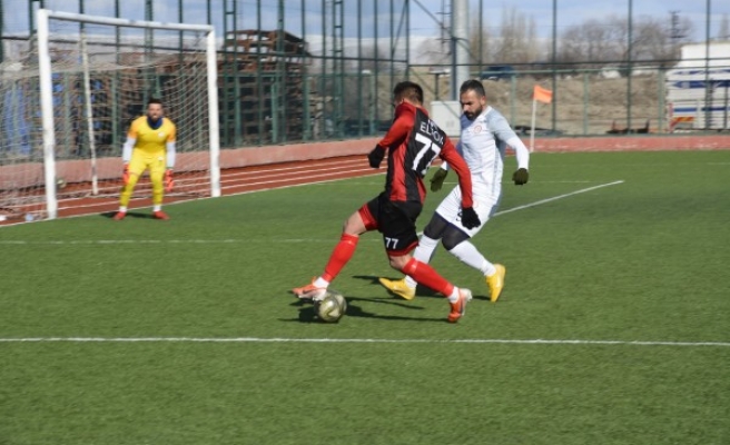 Siverek Belediyespor deplasmandan 3 puanla döndü