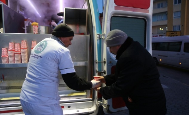 Eyyübiye’de mobil araçla çorba ikram ediliyor