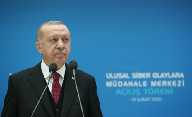 Cumhurbaşkanı Erdoğan'dan sosyal medya açıklaması: Tam bir çöplük
