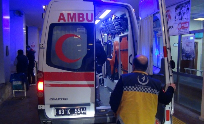 Polisleri taşıyan servis kaza yaptı!